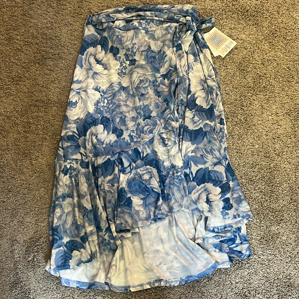 LuLaRoe Bella Skirt NWT
